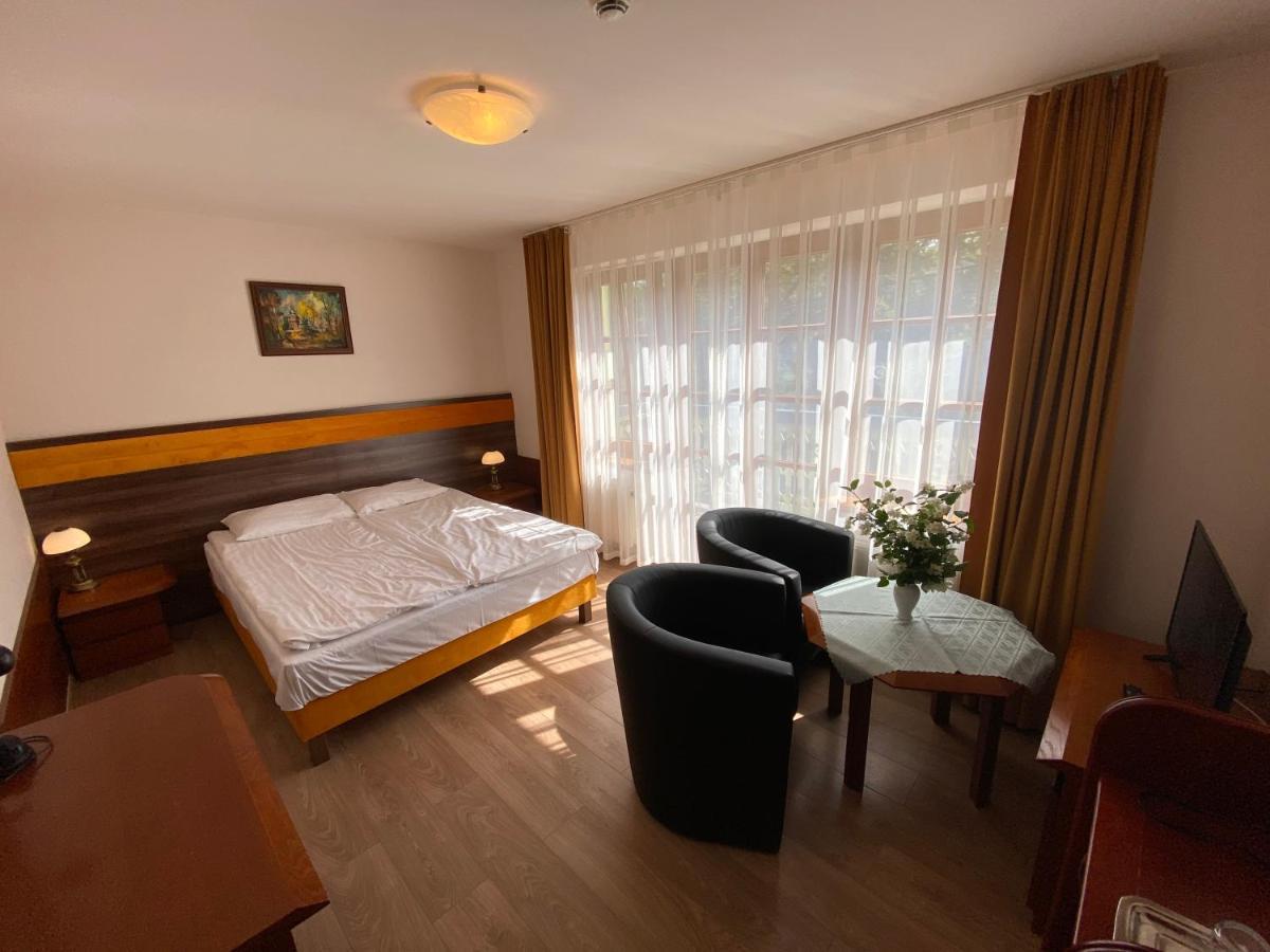Hotel Grant 크리니차 즈드로이 외부 사진